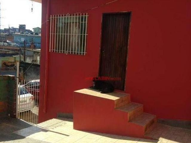 Sobrado com 360m² de Terreno e 80m² de Área Construída de 3 Quartos e 8 Vagas de