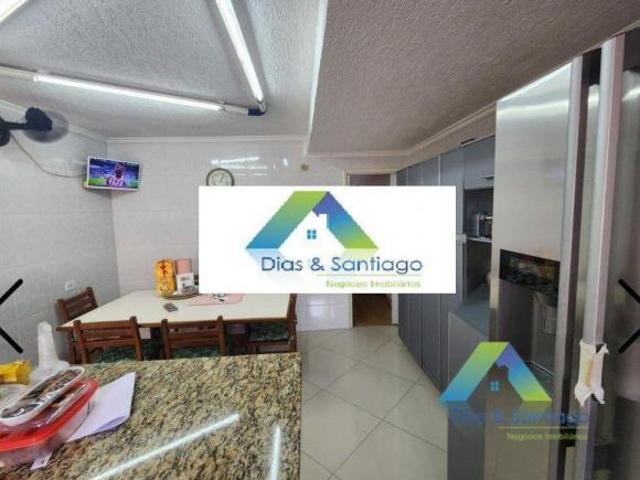 Sobrado com 3 andares no Jabaquara