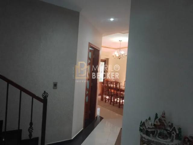 Casa com 3 andares à venda 4 quartos, 388 m² no Bairro Jd das Indústrias