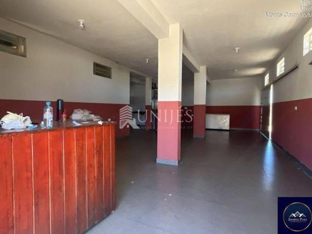 SOBRADO COM 3 APARTAMENTOS E 2 COMODOS COMERCIAIS
