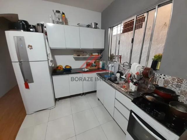 Sobrado com 3 casas para venda na Vila Morelli em Mauá