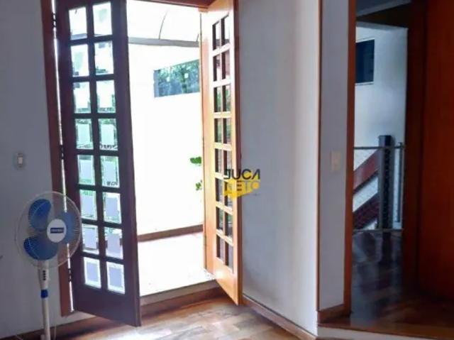 Sobrado com 3 dormitórios para alugar, 180 m² por R$ 5.900,00/mês Matriz Mauá/SP