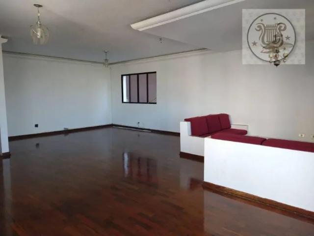 Sobrado com 3 dormitórios para alugar, 500 m² por R$ 10.800,00/mês Jardim São Bento São Paulo/SP