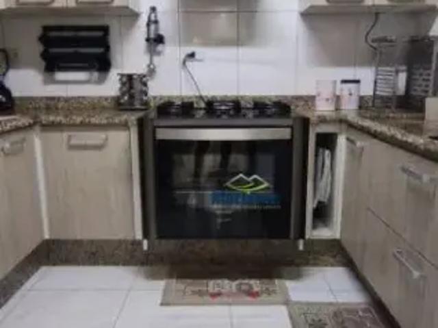 Sobrado com 3 dormitórios à venda, 110 m² por R$ 665.000,00 Vila Ema São Paulo/SP