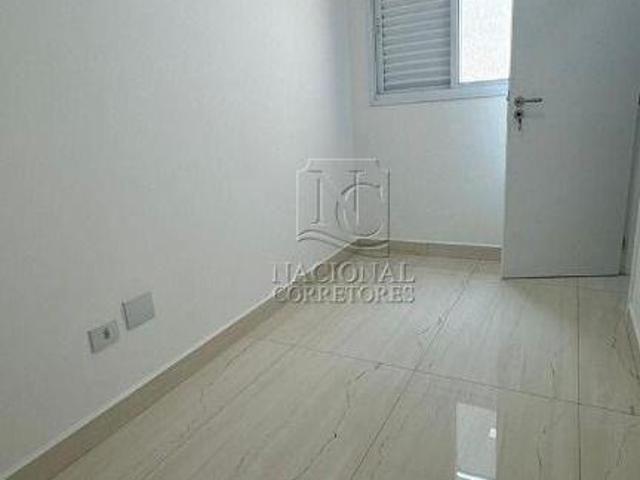 Sobrado com 3 dormitórios à venda, 106 m² por R$ 760.000,00 Vila Camilópolis