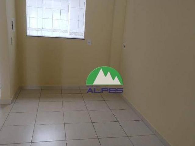 Sobrado com 3 dormitórios à venda, 100 m² por R$ 405.000,00 Pinheirinho Curitiba/PR