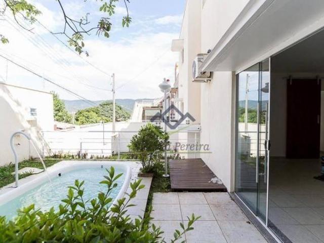 Sobrado com 3 dormitórios à venda, 117 m² por R$ 750.000,00 Vila Suissa Mogi das Cruzes/SP