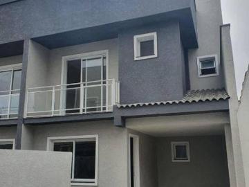 Sobrado com 3 dormitórios à venda, 120 m² por R$ 680.000,00 Fazendinha Curitiba/PR