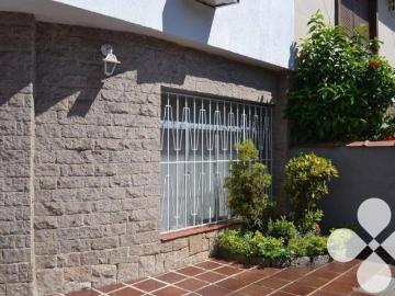 Sobrado com 3 dormitórios à venda, 122 m² por R$ 1.400.000,00 Ponta da Praia Santos/SP