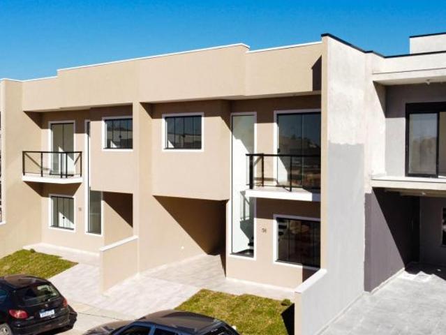 Sobrado com 3 dormitórios à venda, 136 m² por R$ 750.000,00 Costeira São José dos Pinhais/PR