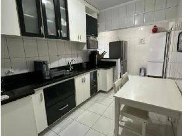 Sobrado com 3 dormitórios à venda, 1450 m² por R$ 935.000,00 Jardim Uirá São José dos Campos/SP