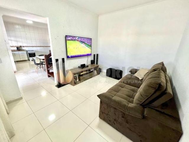 Sobrado com 3 dormitórios à venda, 148 m² por R$ 850.000,00 Poiares Caraguatatuba/SP
