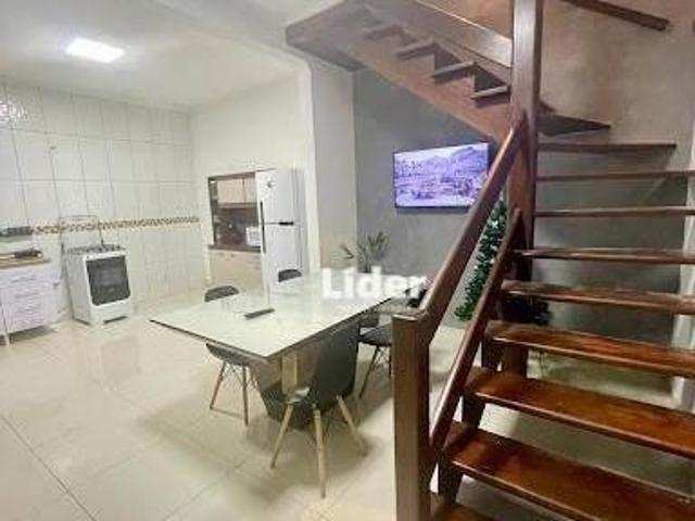 Sobrado com 3 dormitórios à venda, 148 m² por R$ 850.000,00 Poiares Caraguatatuba/SP