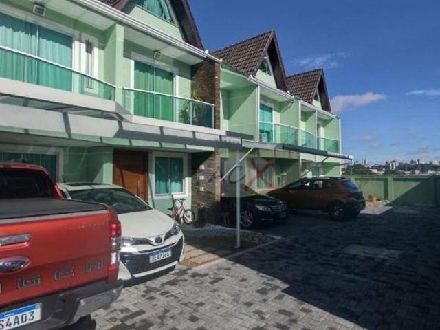 Sobrado com 3 dormitórios à venda, 155 m² por R$ 780.000 Guaíra Curitiba/PR