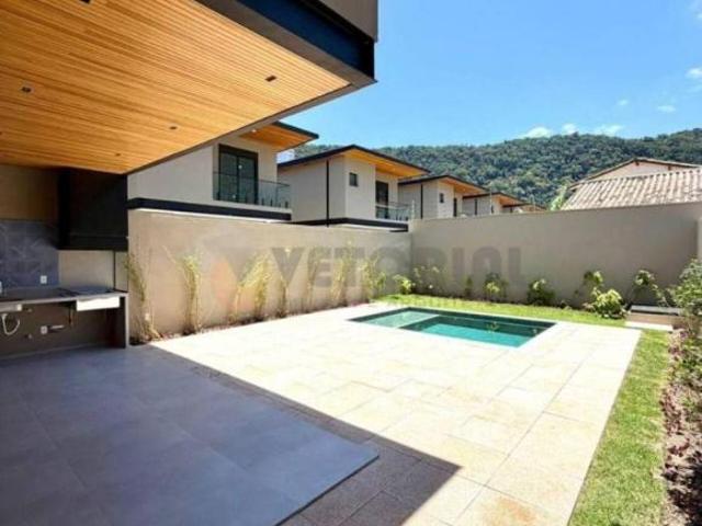 Sobrado com 3 dormitórios à venda, 150 m² por R$ 1.750.000,00 Barequeçaba São Sebastião/SP