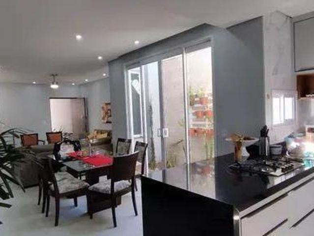 Sobrado com 3 dormitórios à venda, 167 m² por R$ 1.100.000,00 Jardim das Indústrias São José dos