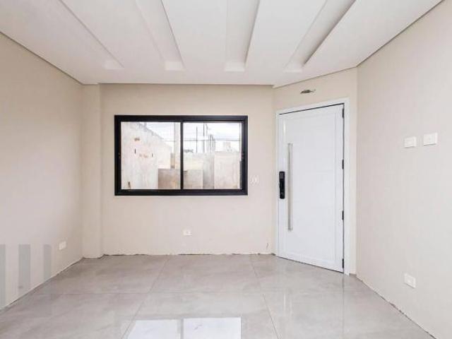 Sobrado com 3 dormitórios à venda, 160 m² por R$ 1.140.000,00 Novo Mundo Curitiba/PR