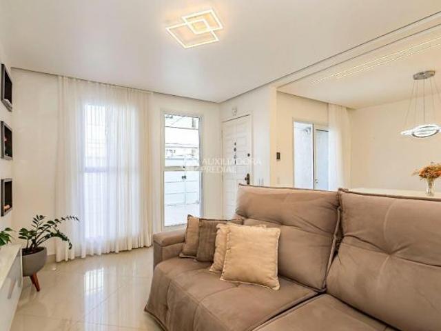 Sobrado com 3 dormitórios à venda, 160 m² por R$ 980.000 Jardim das Américas Curitiba/PR
