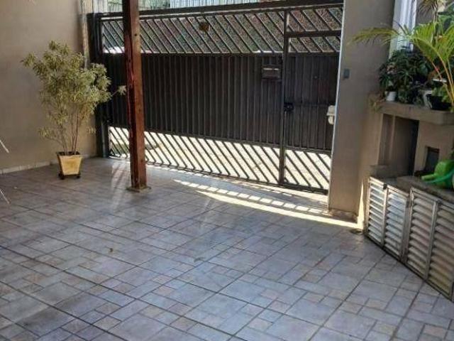Sobrado com 3 dormitórios à venda, 163 m² por R$ 915.000,00 Campo Grande São Paulo/SP