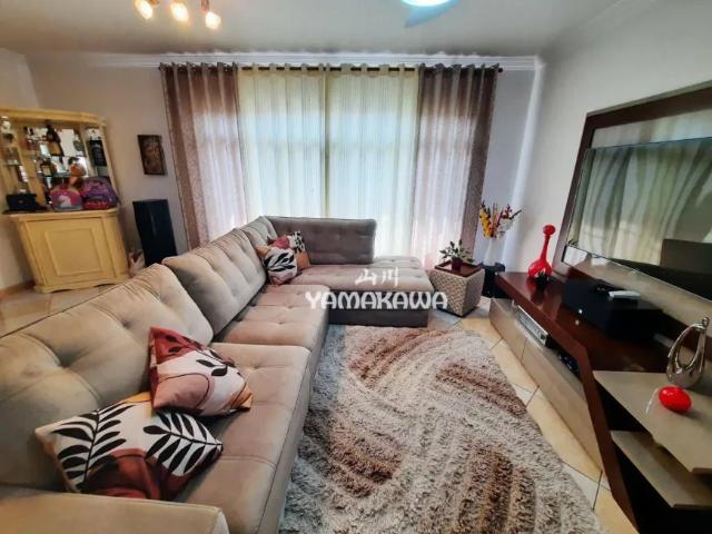 Sobrado com 3 dormitórios à venda, 170 m² por R$ 690.000,00 Itaquera São Paulo/SP