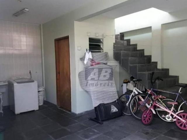 Sobrado com 3 dormitórios à venda, 173 m² por R$ 799.000 Vila Nair São Paulo/SP