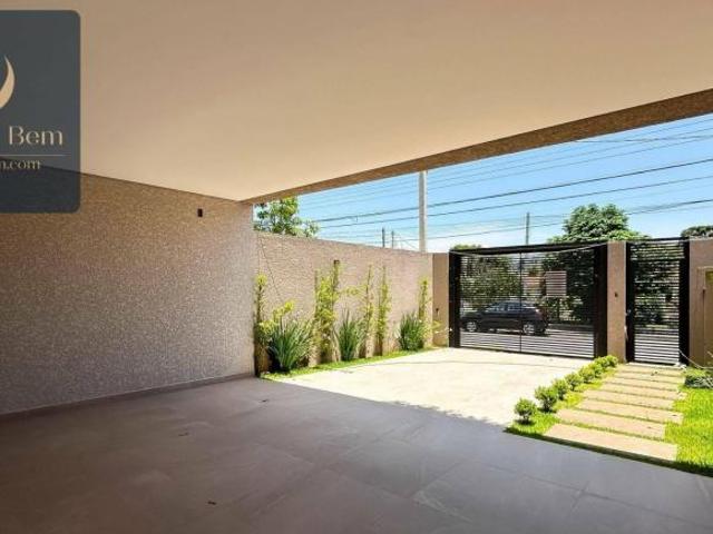 Sobrado com 3 dormitórios à venda, 186 m² por R$ 1.790.000,00 Bacacheri Curitiba/PR