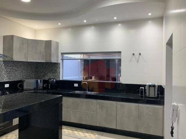 Sobrado com 3 dormitórios à venda, 197 m² por R$ 700.000,00 Jardim Boer II Americana/SP