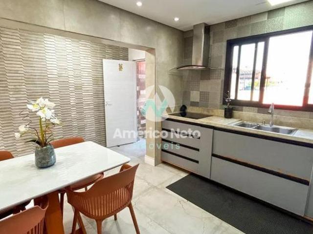 Sobrado com 3 dormitórios à venda, 200 m² Vila Aquilino Santo André/SP