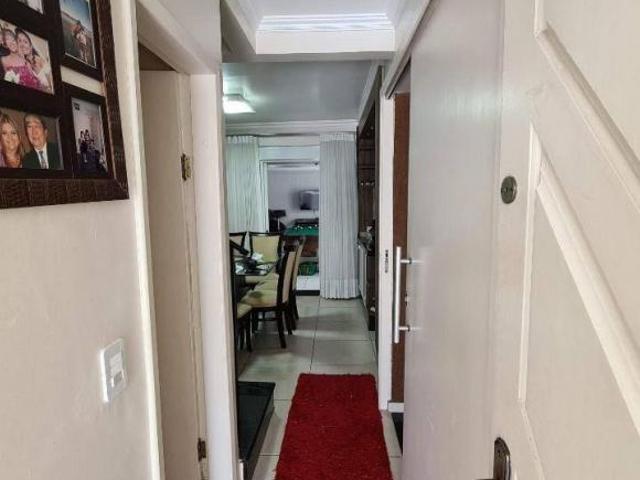 Sobrado com 3 dormitórios à venda, 212 m² por R$ 790.000,00 Xaxim Curitiba/PR