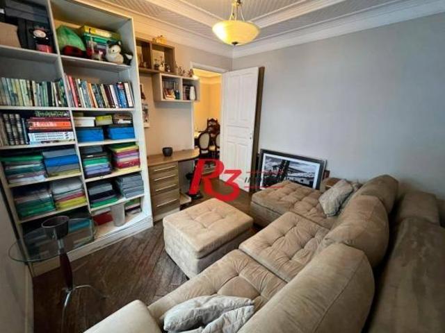 Sobrado com 3 dormitórios à venda, 226 m² por R$ 900.000,00 Vila Matias Santos/SP