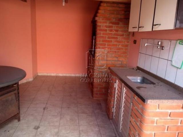 Sobrado com 3 dormitórios à venda, 220 m² por R$ 692.000,00 Parque São Rafael