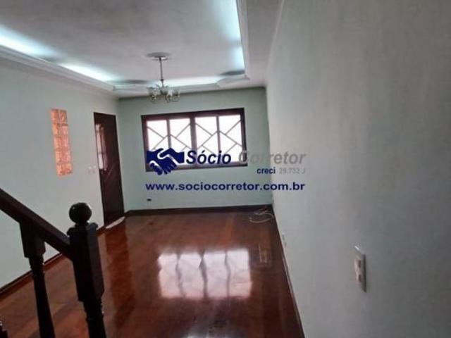 Sobrado com 3 dormitórios à venda, 220 m² por R$ 890.000,00 Parque Renato Maia