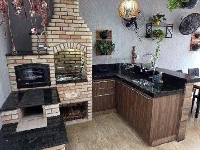 Sobrado com 3 dormitórios à venda, 222 m² por R$ 950.000,00 Jardim das Indústrias São José dos C