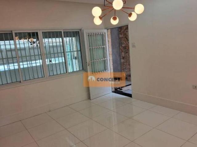 Sobrado com 3 dormitórios à venda, 233 m² por R$ 725.000,00 Vila Nova Urupês Suzano/SP