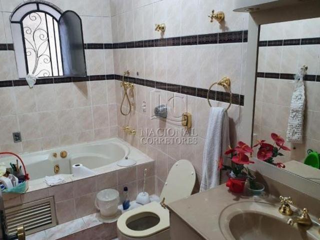 Sobrado com 3 dormitórios à venda, 243 m² por R$ 850.000,00 Vila Curuçá Sant
