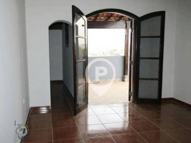Sobrado com 3 dormitórios à venda, 258 m² por R$ 583.000 Vila Aquilino Santo André/SP