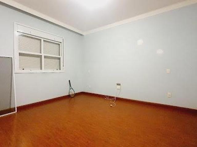Sobrado com 3 dormitórios à venda, 250 m² por R$ 1.200.000,00 Ponta da Praia Santos/SP