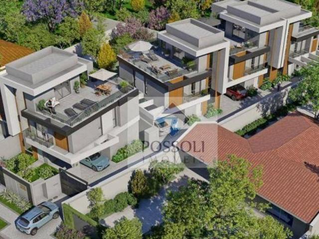 Sobrado com 3 dormitórios à venda, 250 m² por R$ 2.040.000,00 Bom Retiro Curitiba/PR