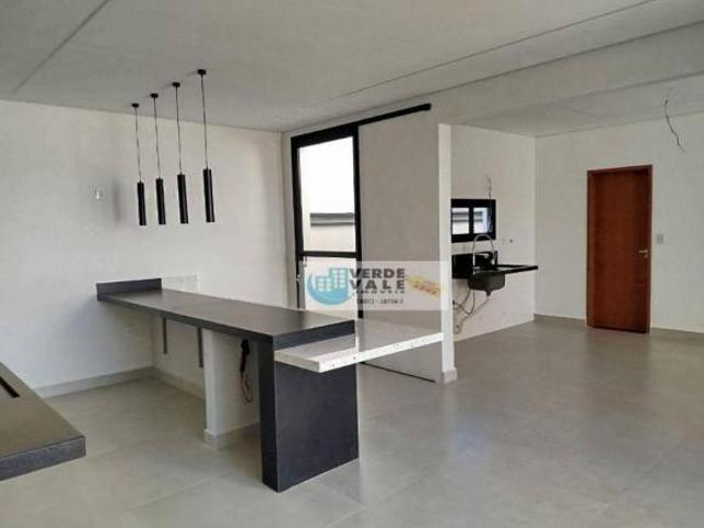 Sobrado com 3 dormitórios à venda, 268 m² por R$ 1.850. Bairro da Floresta São José dos Campos/S