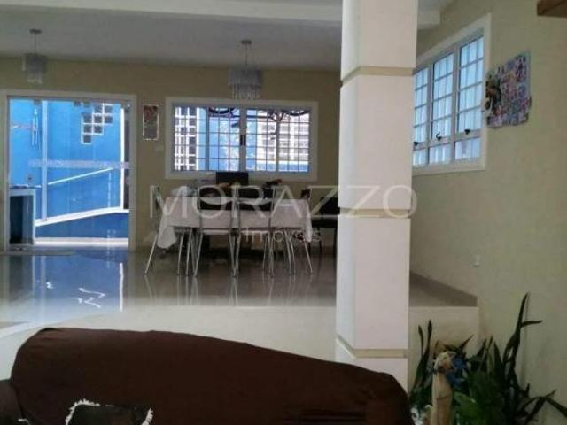 Sobrado com 3 dormitórios à venda, 270 m² por R$ 750.000,00 Jardim Terras de São João Jacareí/SP