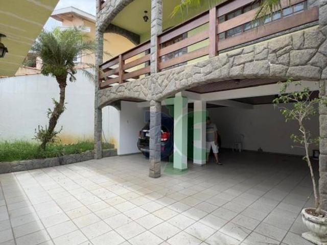 Sobrado com 3 dormitórios à venda, 293 m² por R$ 765.000,00 Jardim Terras de São João Jacareí/SP