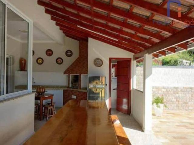 Sobrado com 3 dormitórios à venda, 300 m² por R$ 1.550.000,00 Pinheirinho Itajubá/MG