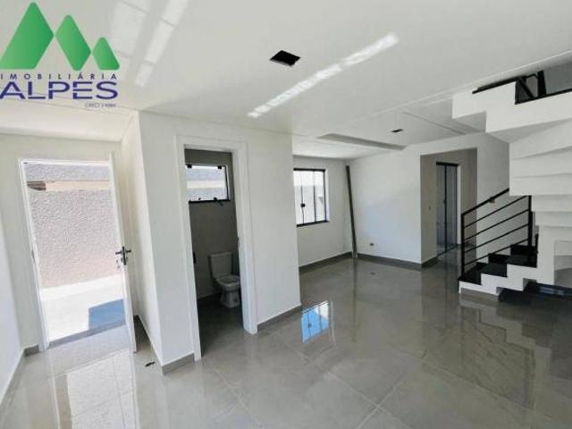 Sobrado com 3 dormitórios à venda, 88 m² por R$ 525.300,00 Boqueirão Curitiba/PR