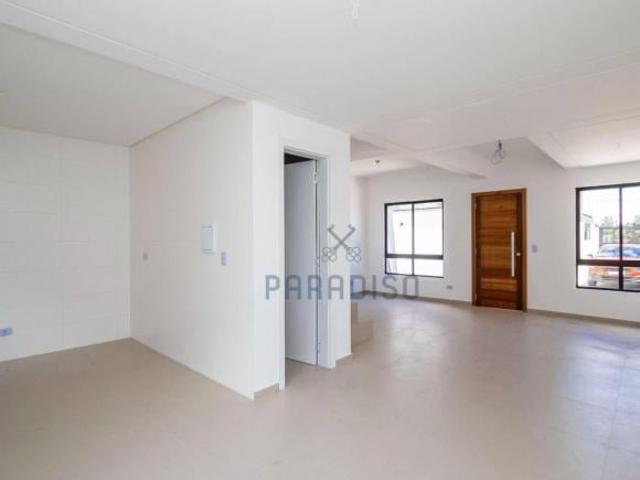 Sobrado com 3 dormitórios à venda, 89 m² por R$ 679.000,00 Lindóia Curitiba/PR