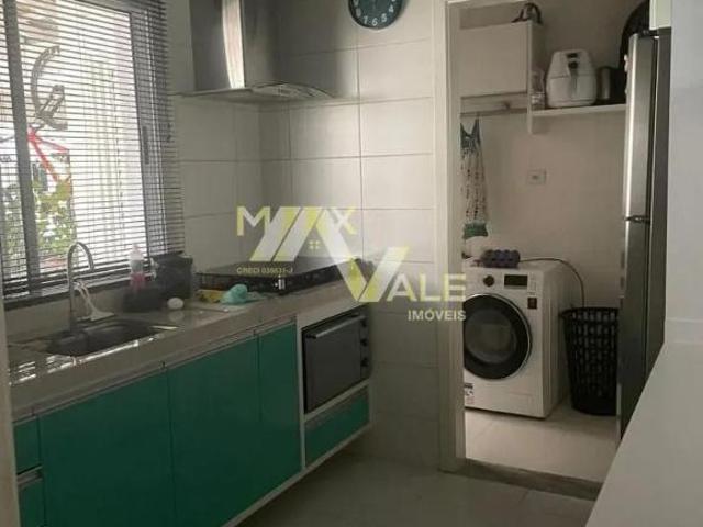 Sobrado com 3 dormitórios à venda, 90 m² por R$ 850.000 Villa Branca Jacareí/SP
