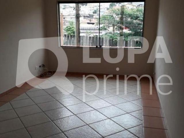 Sobrado com 3 dormitórios á venda na Vila Gustavo