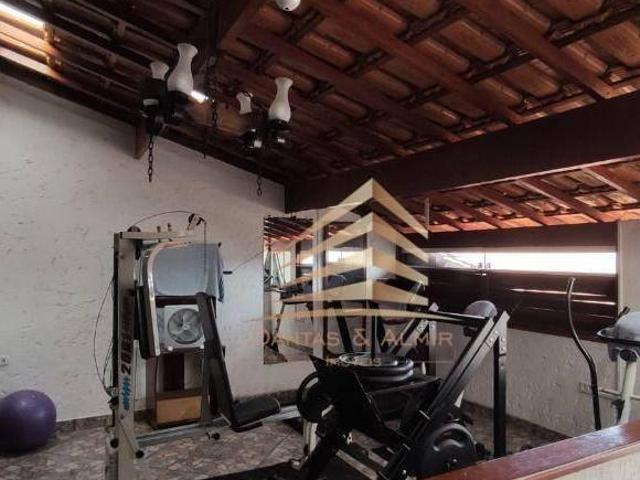 Sobrado com 3 dormitórios, com piscina à venda, 250 m² por R$ 1.050.000 Jardim Bela Vista Guarul