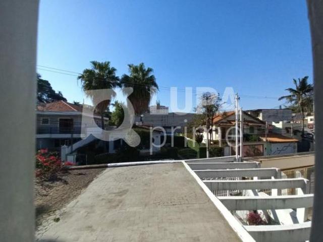 Sobrado com 3 dormitórios de 142m² à venda na Vila Irmãos Arnoni