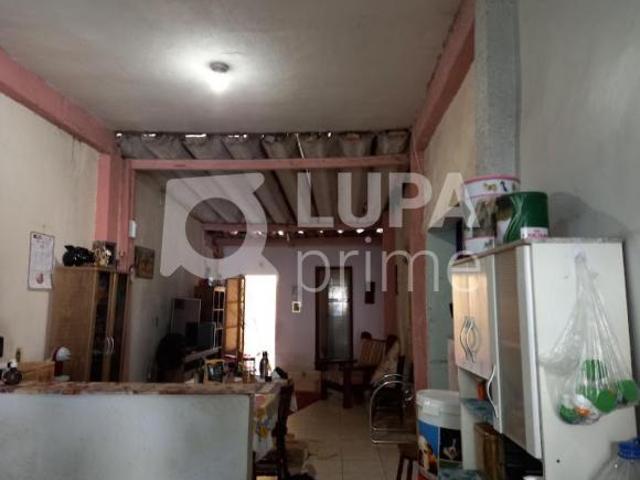 Sobrado com 3 dormitórios de 400m² à venda, em Santana