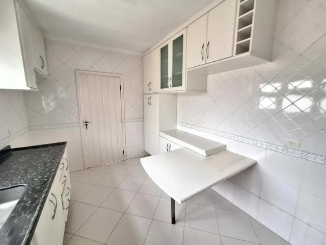 Sobrado com 3 dormitorios e 1 suite fl26